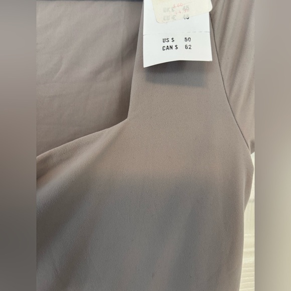 Abercrombie & Fitch Soft Matte Seamless Short-Sleeve Squareneck Bodysuit NWT - Picture 5 of 9